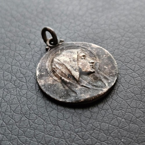 Medaglia religiosa vergine